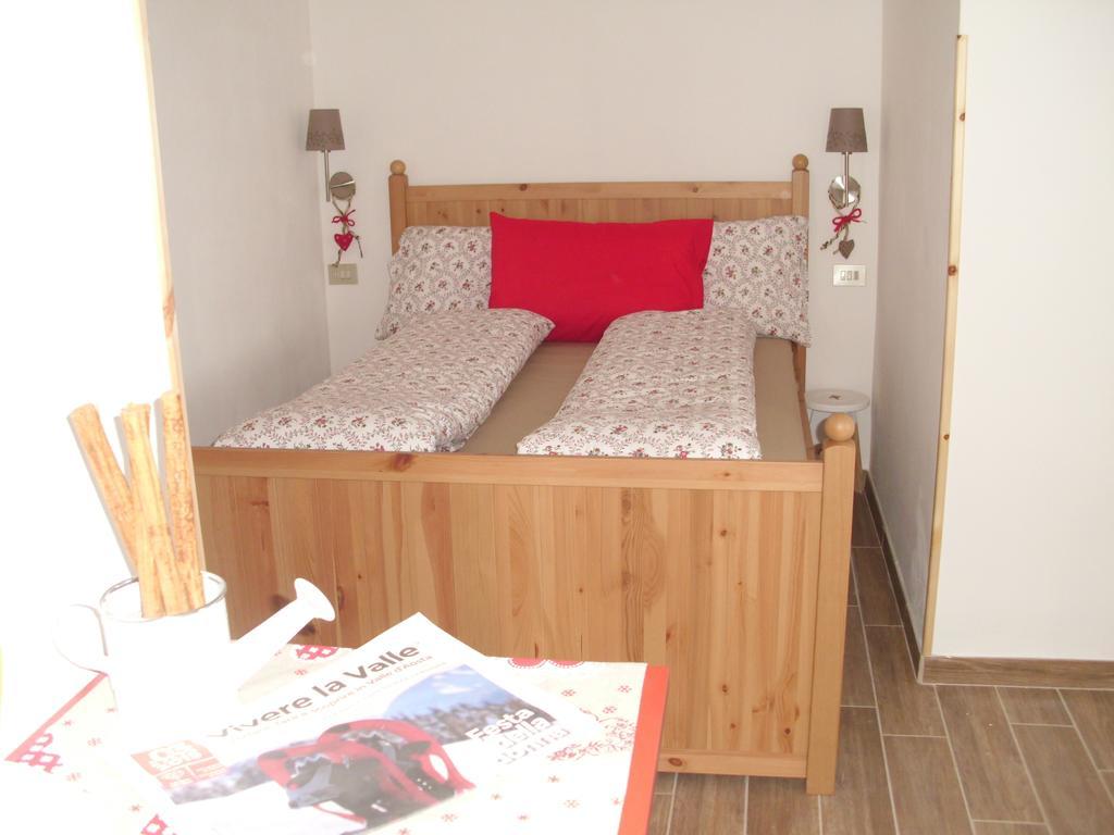 Maison Torrent Bed & Breakfast Doues Bilik gambar